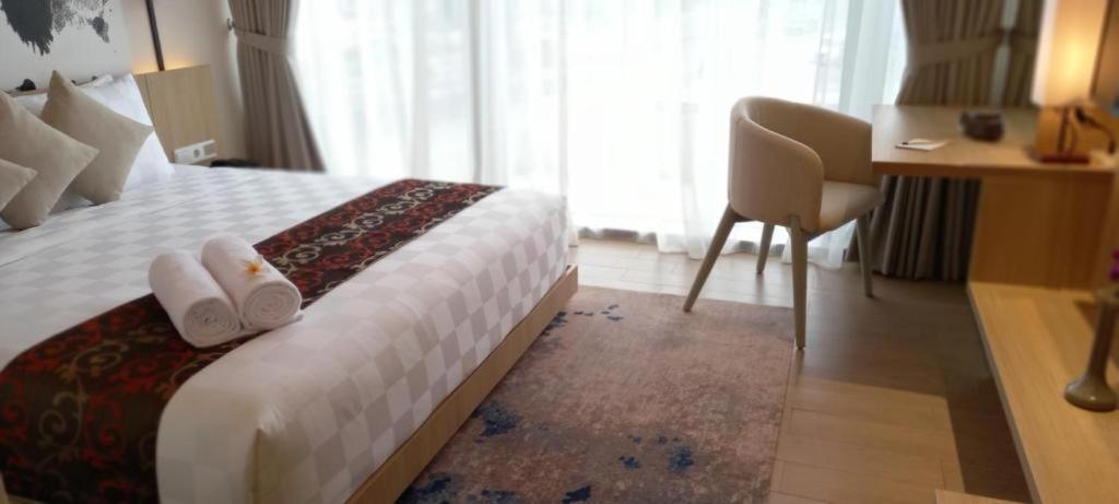 Louis Kienne Cikarang Hotel & Service Apartment Bekasi Eksteriør bilde